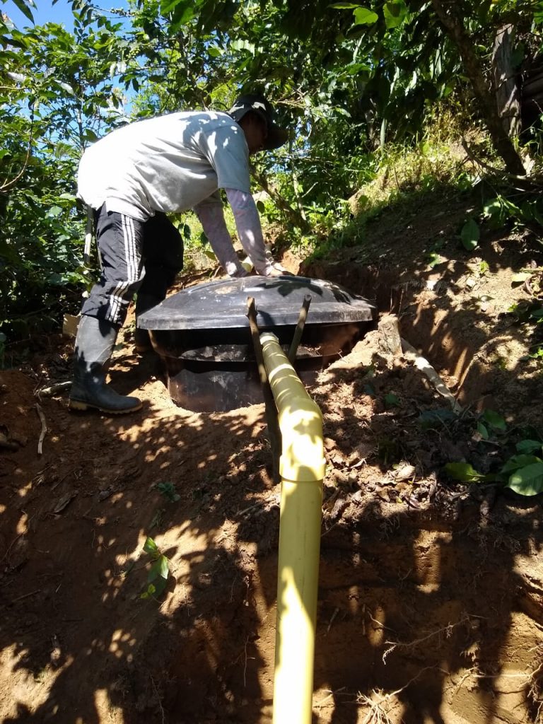 Sistema de tratamiento de aguas mieles